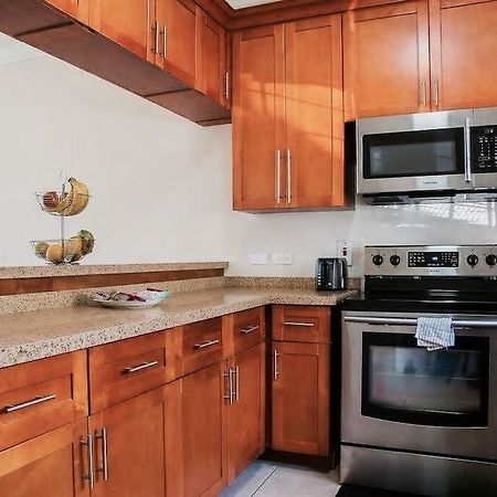 New Kingston Guest Apt At Sonoma Estate Εξωτερικό φωτογραφία