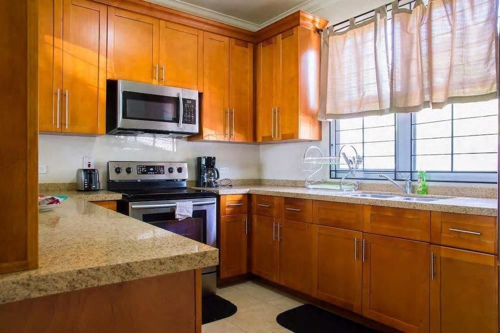 New Kingston Guest Apt At Sonoma Estate Εξωτερικό φωτογραφία