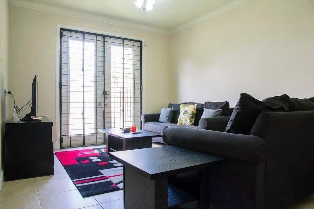 New Kingston Guest Apt At Sonoma Estate Εξωτερικό φωτογραφία